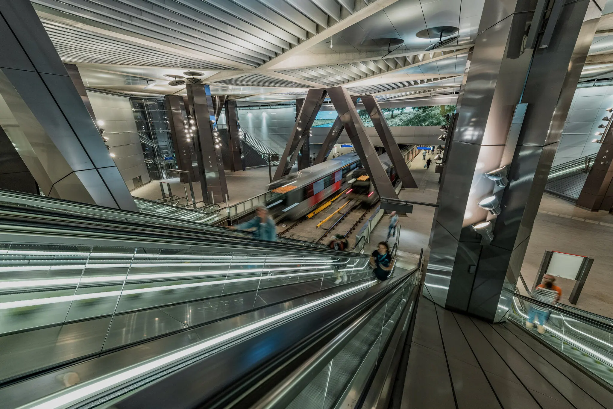Industrielicht-Infra-Amsterdam-CS-Noord-zuidlijn-SILL-scaled