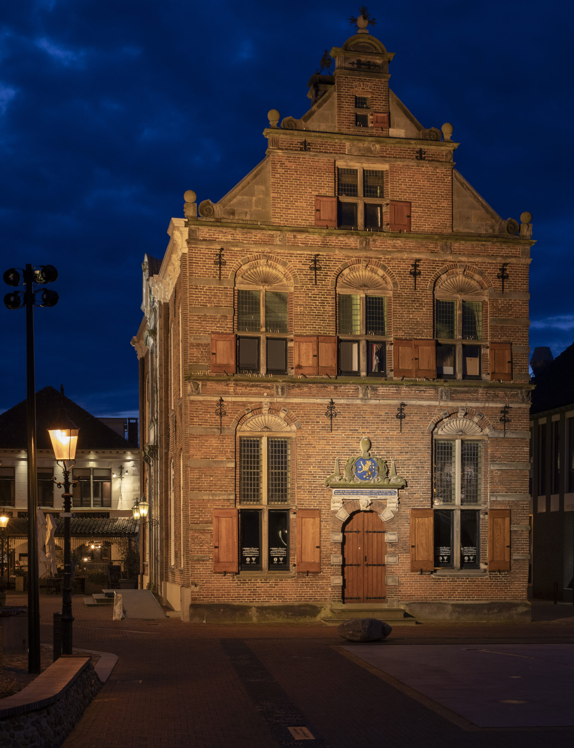 Illuminatie Grote of Sint Gudulakerk en oude Raadhuis Lochem