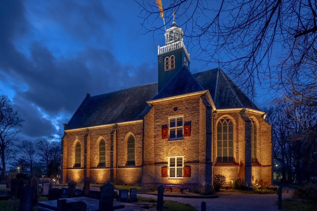 De verlichte Slotkapel van Egmond