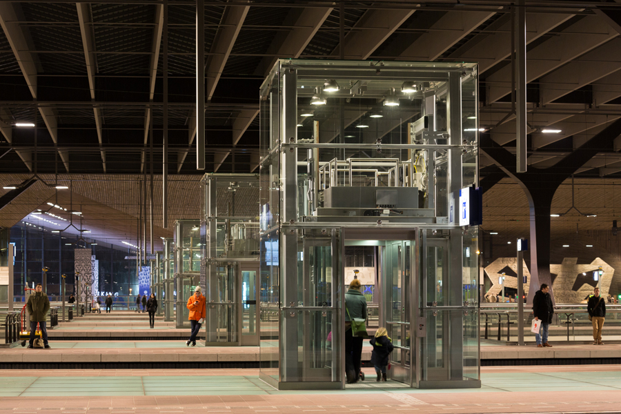 Rail stationverlichting CS Rotterdam 1